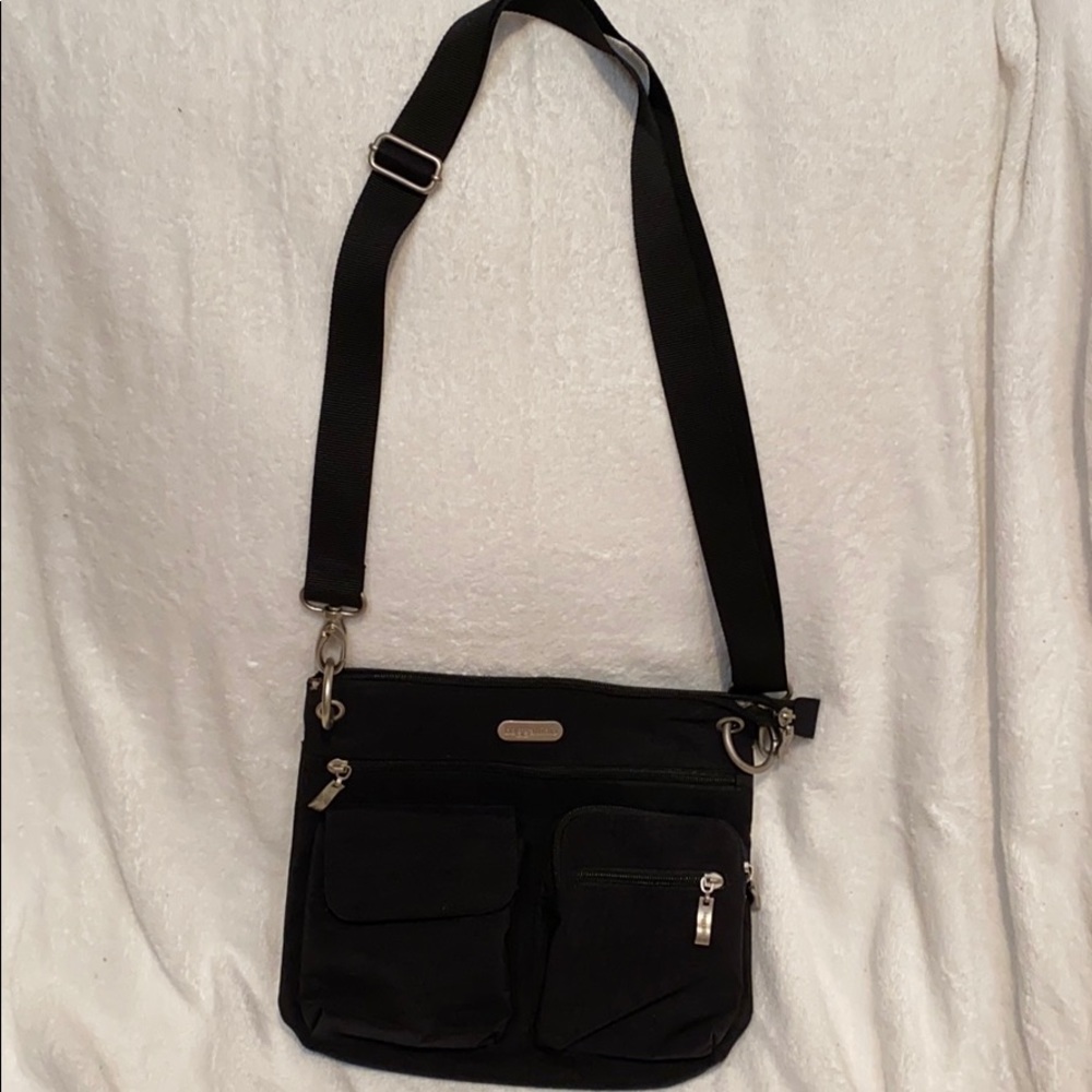 Baggalini adjustable nylon crossbody